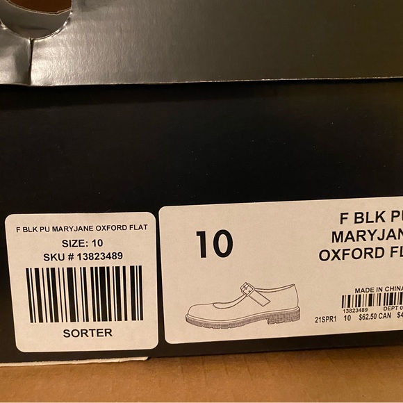 Torrid 10 WW Black Faux Leather Mary Jane Oxford Flat - Picture 8 of 9